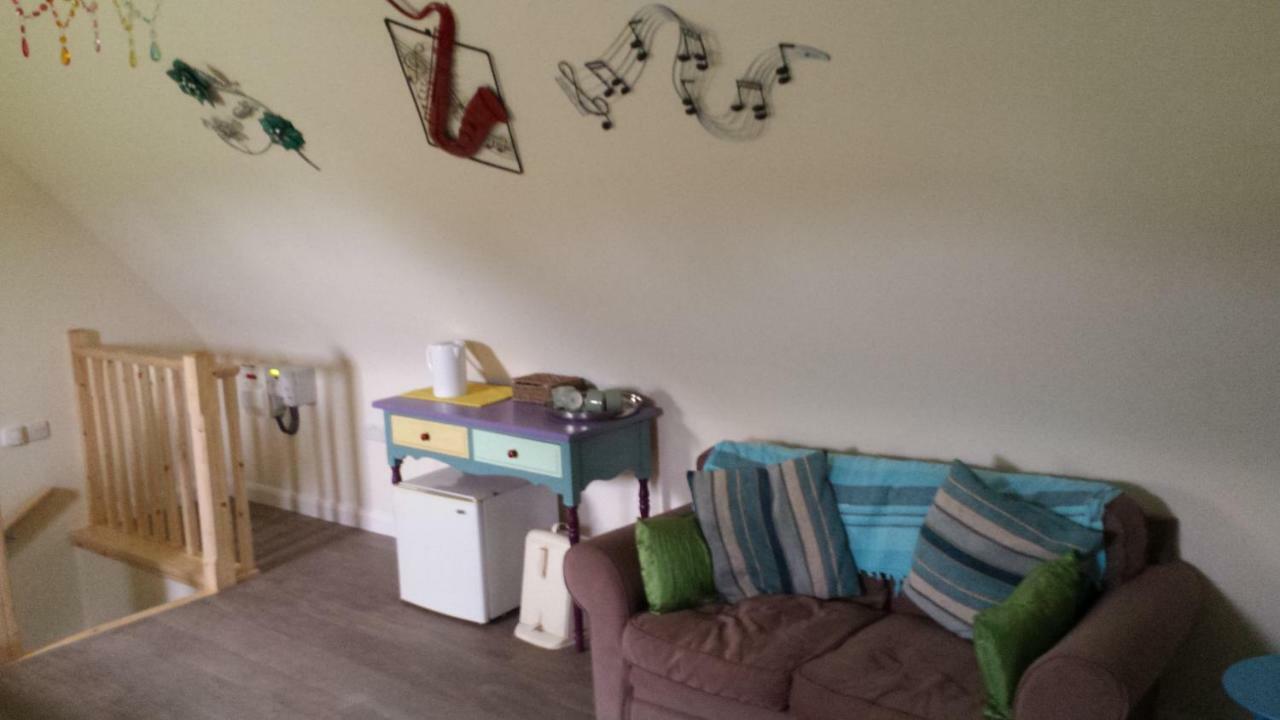 Appartamento The Saracens Head The Conkera Chapel Saint Leonards Esterno foto
